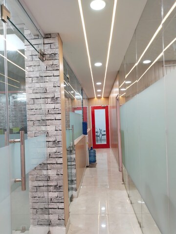  Shop For Rent in Gomti Nagar