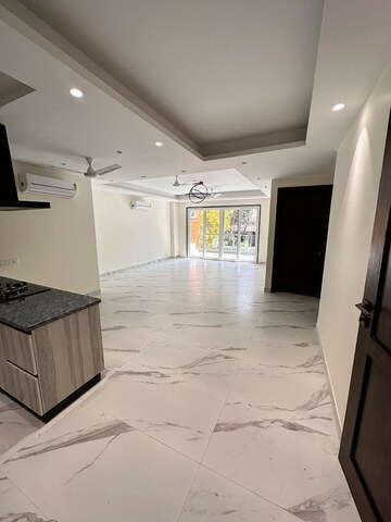 3 BHK Builder Floor For Rent in Sarvapriya Vihar