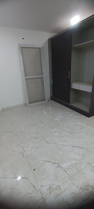 Room in 2.5 BHK Builder Floor at Ashok Nagar – for Sale