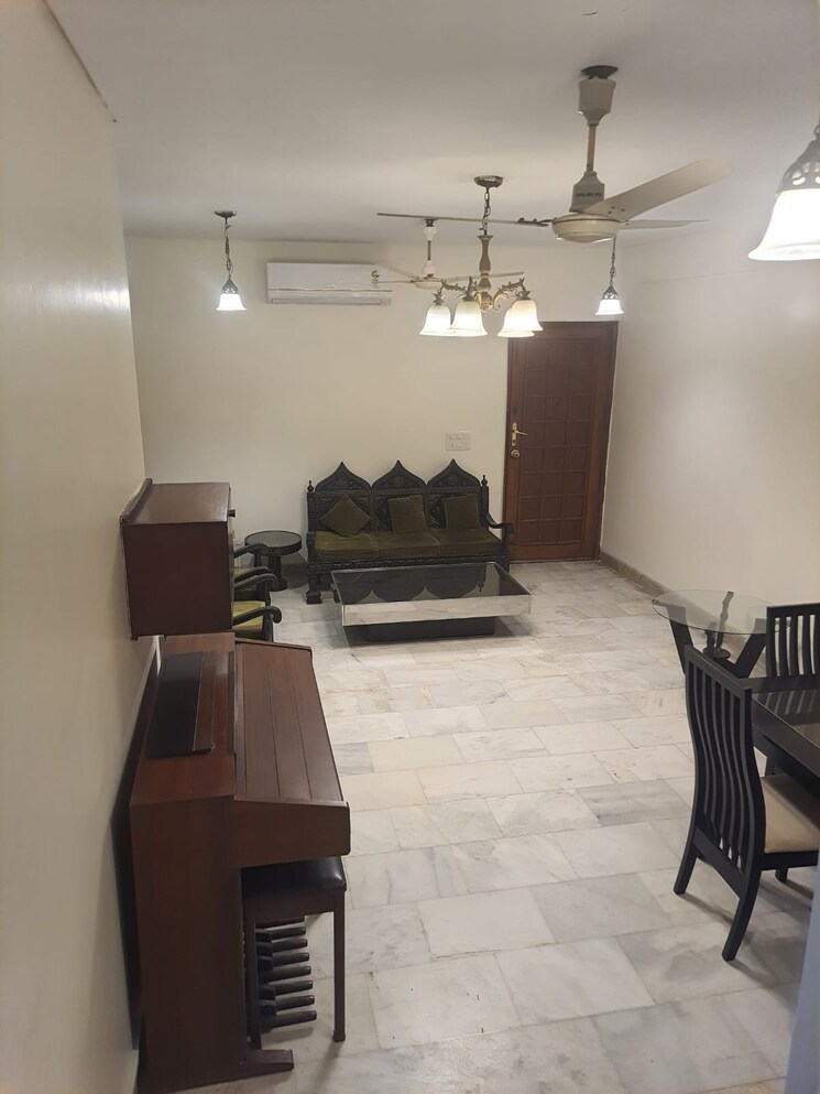Living Room, chirag enclave 2 Bedroom 180 Sq.Yd. Builder Floor In Chirag Enclave Delhi 8669311