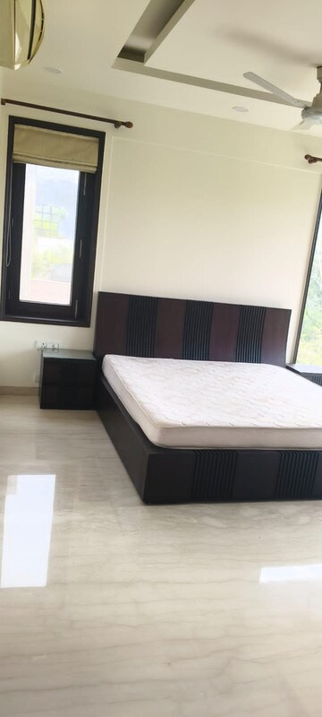 Bedroom in 3 BHK Builder Floor at Defence Colony – for Rent