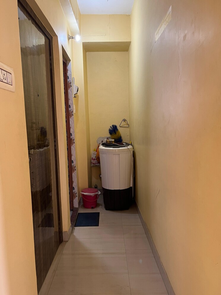 Bathroom, picnic garden 2 Bedroom 560 Sq.Ft. Builder Floor In Picnic Garden Kolkata 8669318
