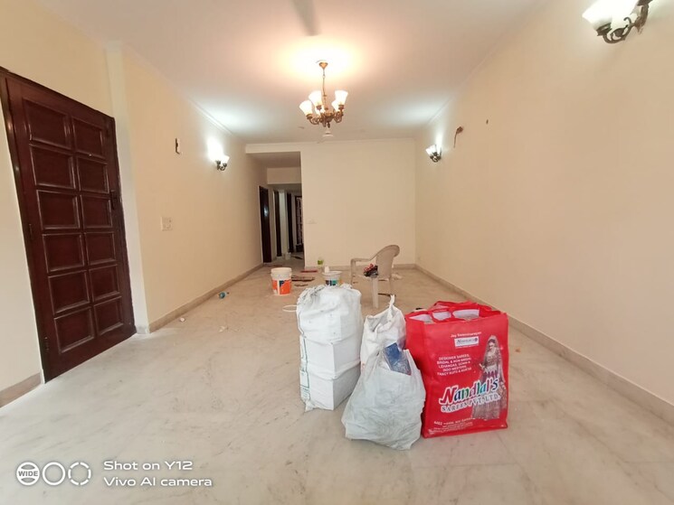 Room, greater kailash i 3 Bedroom 208 Sq.Yd. Builder Floor In Greater Kailash I Delhi 8669361