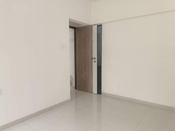 Room in 1 BHK Apartment at Evershine Amavi 303 Phase 1, Virar East – for Rent