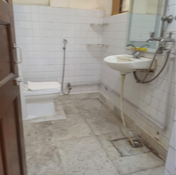 Bathroom in 3 BHK Builder Floor at Saket – for Rent