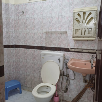 Bathroom in 3 BHK Builder Floor at Saket – for Rent