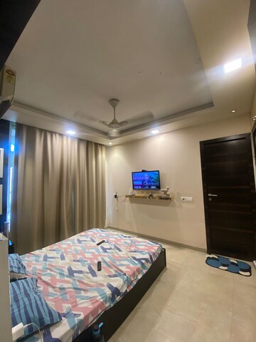 Bedroom in 1.5 BHK Apartment at Hiranandani Lavinia, Ghodbunder Road – for Rent