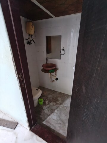 Bathroom in 3 BHK Apartment at Duplex Heights, Andheri West – for Rent