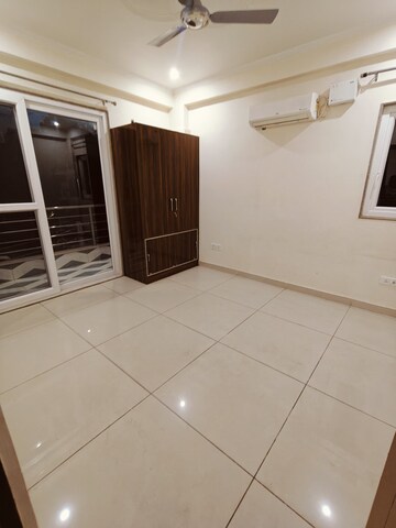 3 BHK Builder Floor For Rent in Sector 43