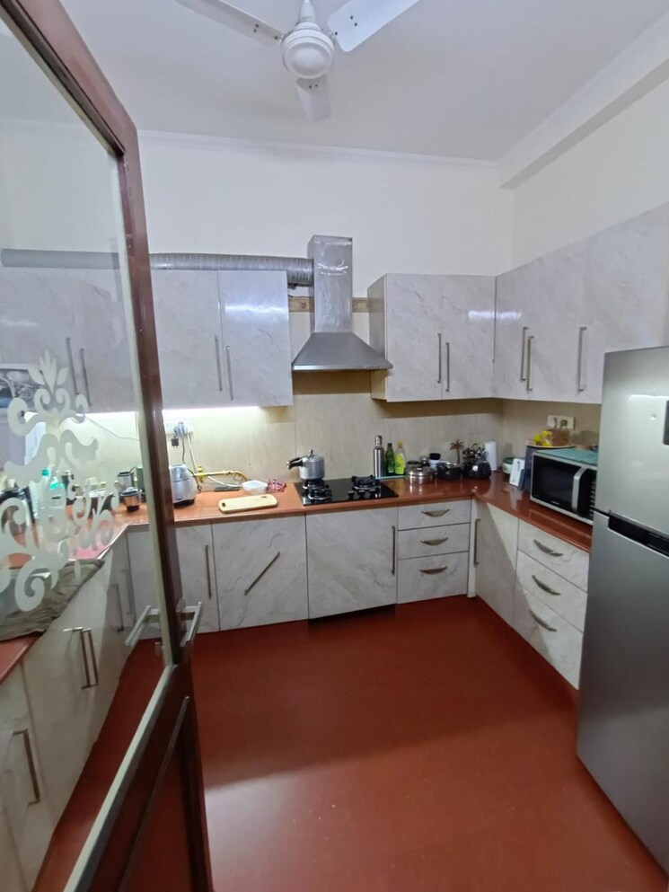 Kitchen, new friends colony 4 Bedroom 4500 Sq.Ft. Builder Floor In New Friends Colony Delhi 8669441