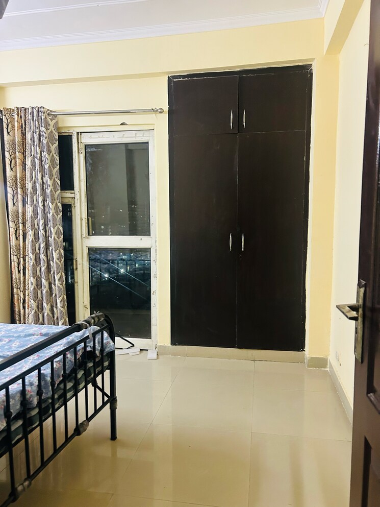 Balcony, gardenia-golf-city 3.5 Bedroom 1550 Sq.Ft. Apartment In Noida Central Noida 8669443