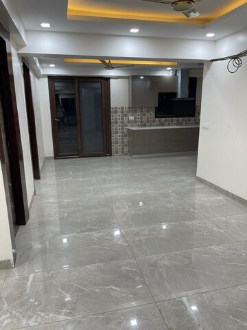 3 BHK Builder Floor For Rent in Sector 43