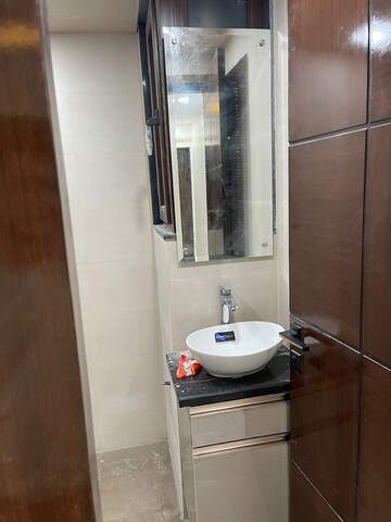 Bathroom in 3 BHK Builder Floor at Sector 43 – for Rent