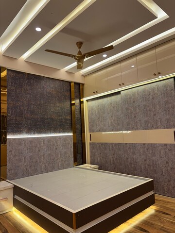 Room in 2 BHK Apartment at Nitesh Hyde Park, Bannerghatta Road – for Rent