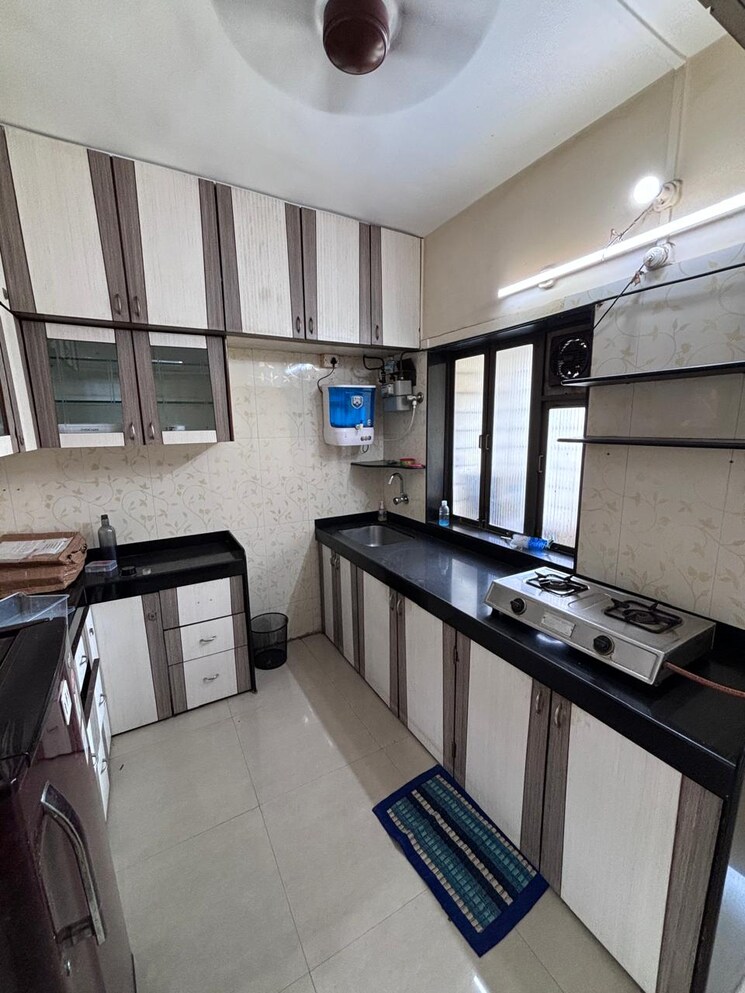 Kitchen, raunak-manish-mahal 2 Bedroom 828 Sq.Ft. Apartment In Andheri West Mumbai 8669453