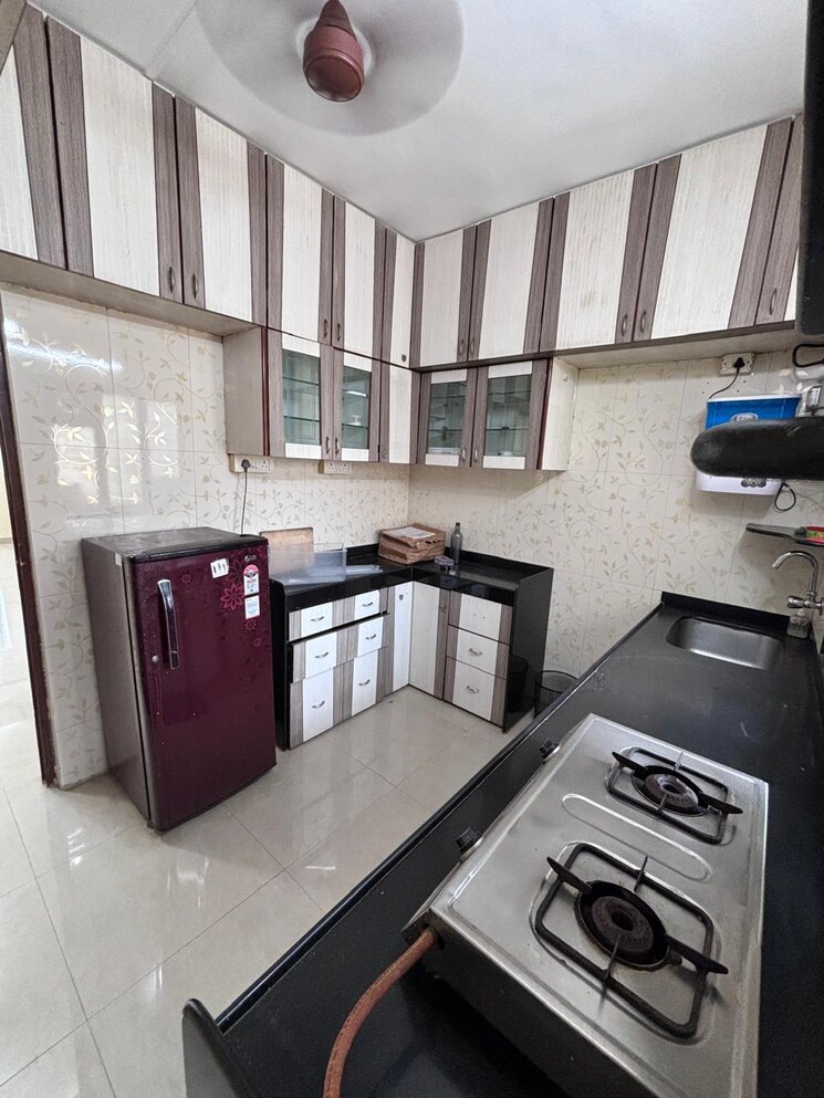 Kitchen, raunak-manish-mahal 2 Bedroom 828 Sq.Ft. Apartment In Andheri West Mumbai 8669453
