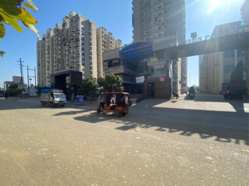 3 BHK Apartment For Rent in Windsor Paradise 2, Raj Nagar Extension