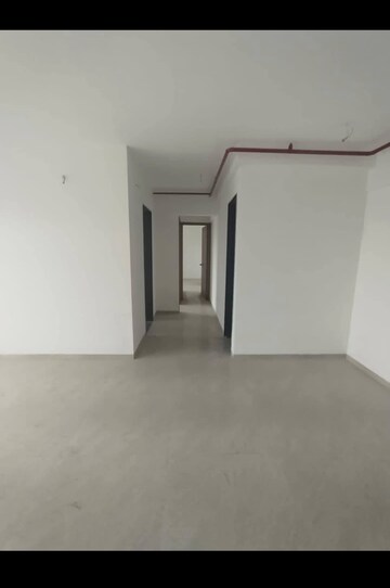 Room in 2 BHK Apartment at Naman Habitat, Andheri West – for Rent