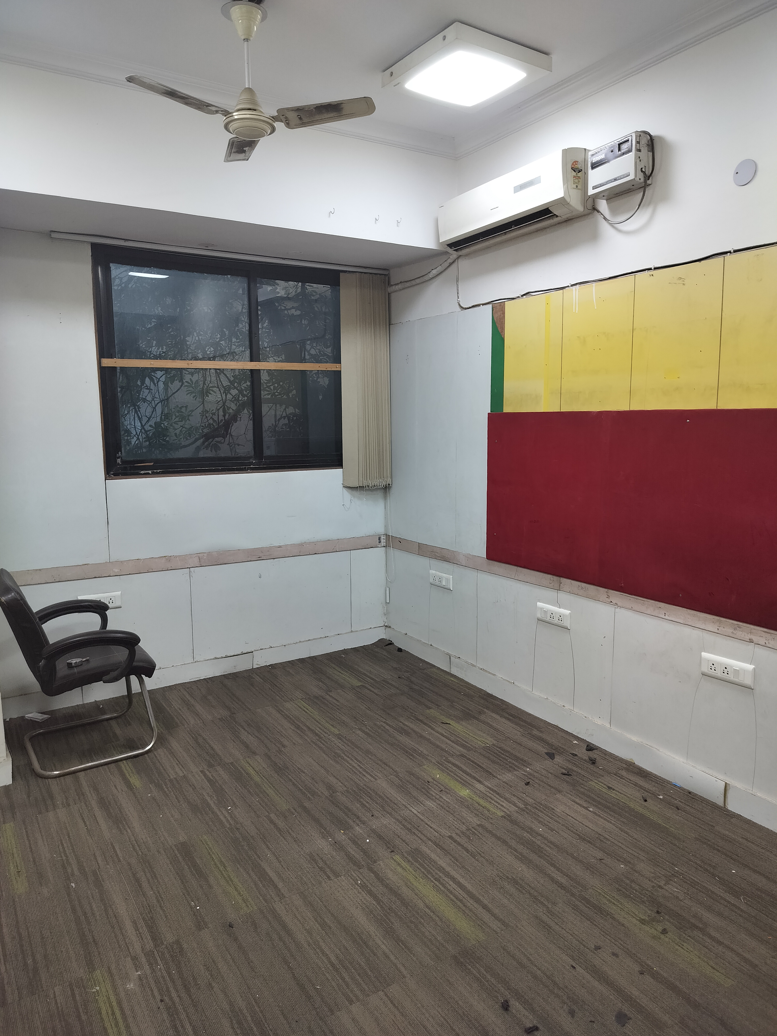 Office Space For Rent in Commercial Office Space S
