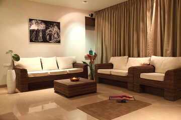 Living Room in 4 BHK Apartment at Juhu Scheme, Juhu – for Rent