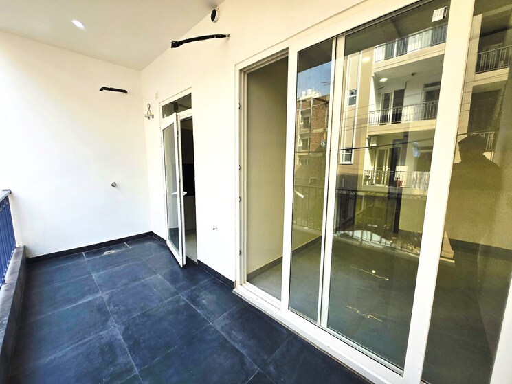 Balcony, pir machalla 3 Bedroom 1399 Sq.Ft. Apartment In Pir Machalla Zirakpur 8669526