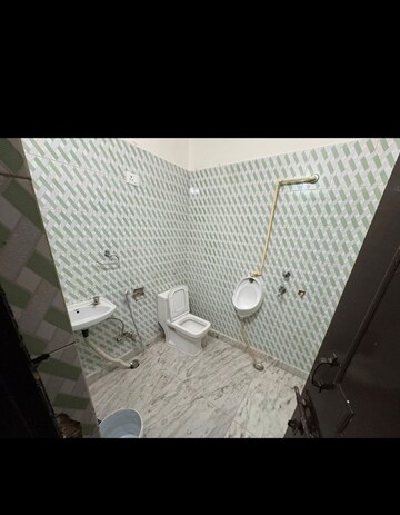 2 BHK Builder Floor For Rent in RWA Residential Society Sector 46, Sector 46