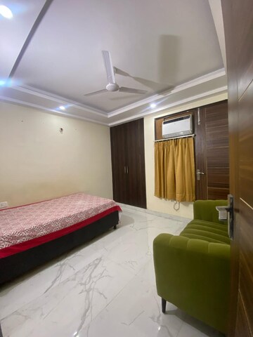 Bedroom in 2 BHK Builder Floor at Chattarpur – for Rent