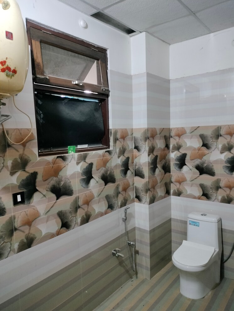 undefined, gomti nagar Commercial Office Space 2200 Sq.Ft. In Gomti Nagar Lucknow 8669639