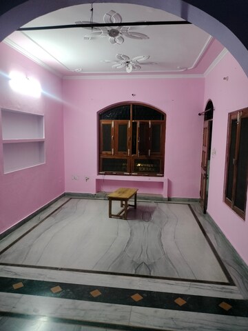 Bedroom in 2 BHK Builder Floor at Gomti Nagar – for Rent