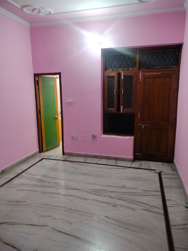 Room, gomti nagar 2 Bedroom 1250 Sq.Ft. Builder Floor In Gomti Nagar Lucknow 8669643