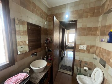 Bathroom in 3 BHK Independent House at Sector 17 – for Rent