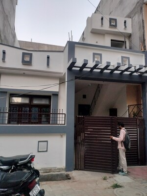 2 BHK Villa For Sale in Chinhat