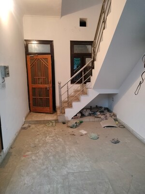 Room in 2 BHK Villa at Chinhat – for Sale