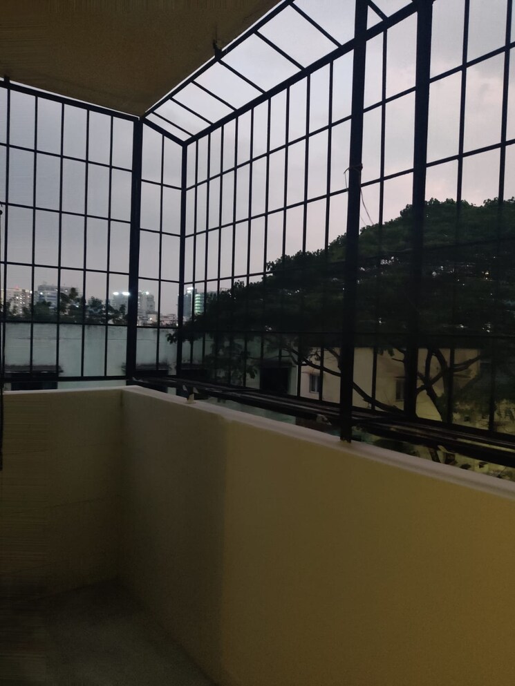 Balcony, lake-view-towers 3 Bedroom 1350 Sq.Ft. Apartment In Kondapur Hyderabad 8669712