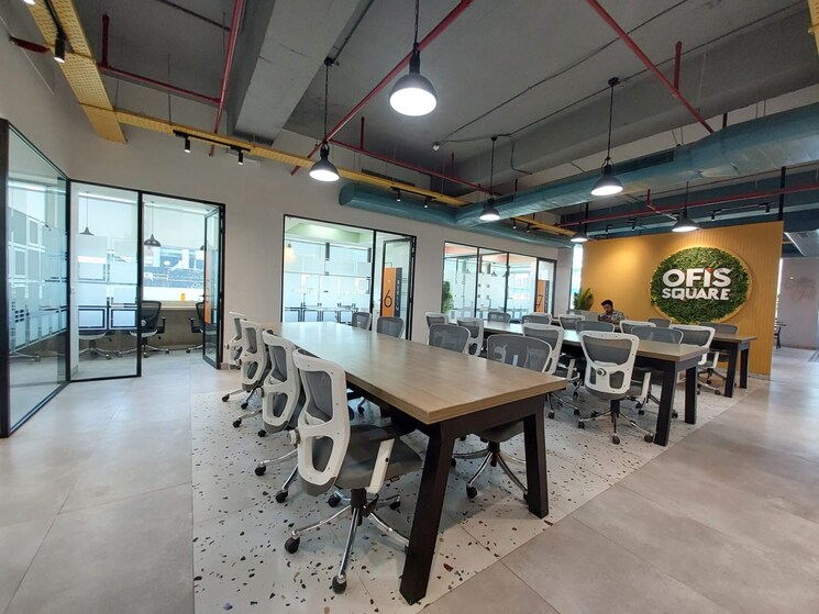  Parking, sector 62 Commercial Office Space 500 Sq.Ft. In Sector 62 Noida 8669735