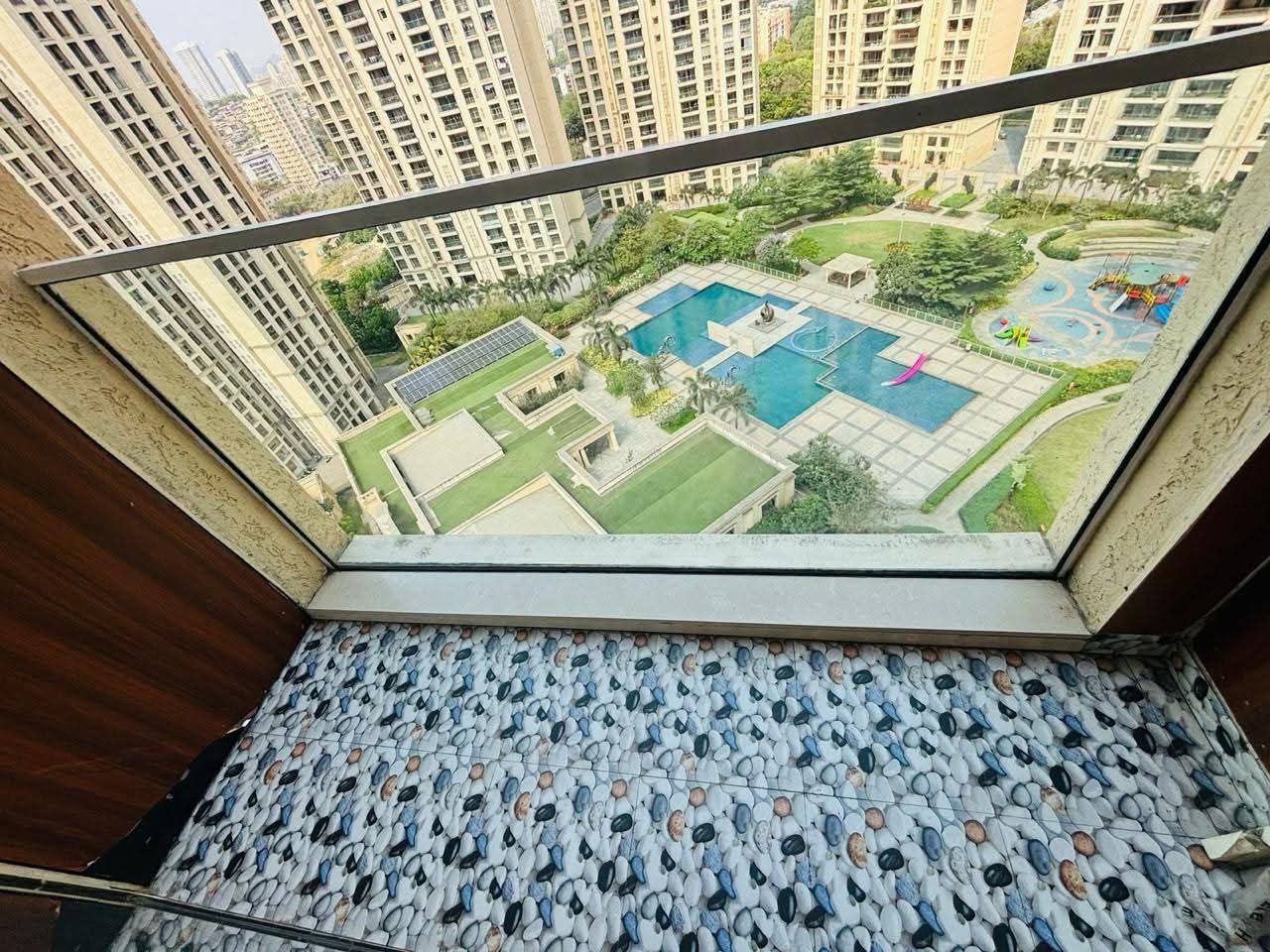 3 BHK Apartment For Rent in One Hiranandani Park