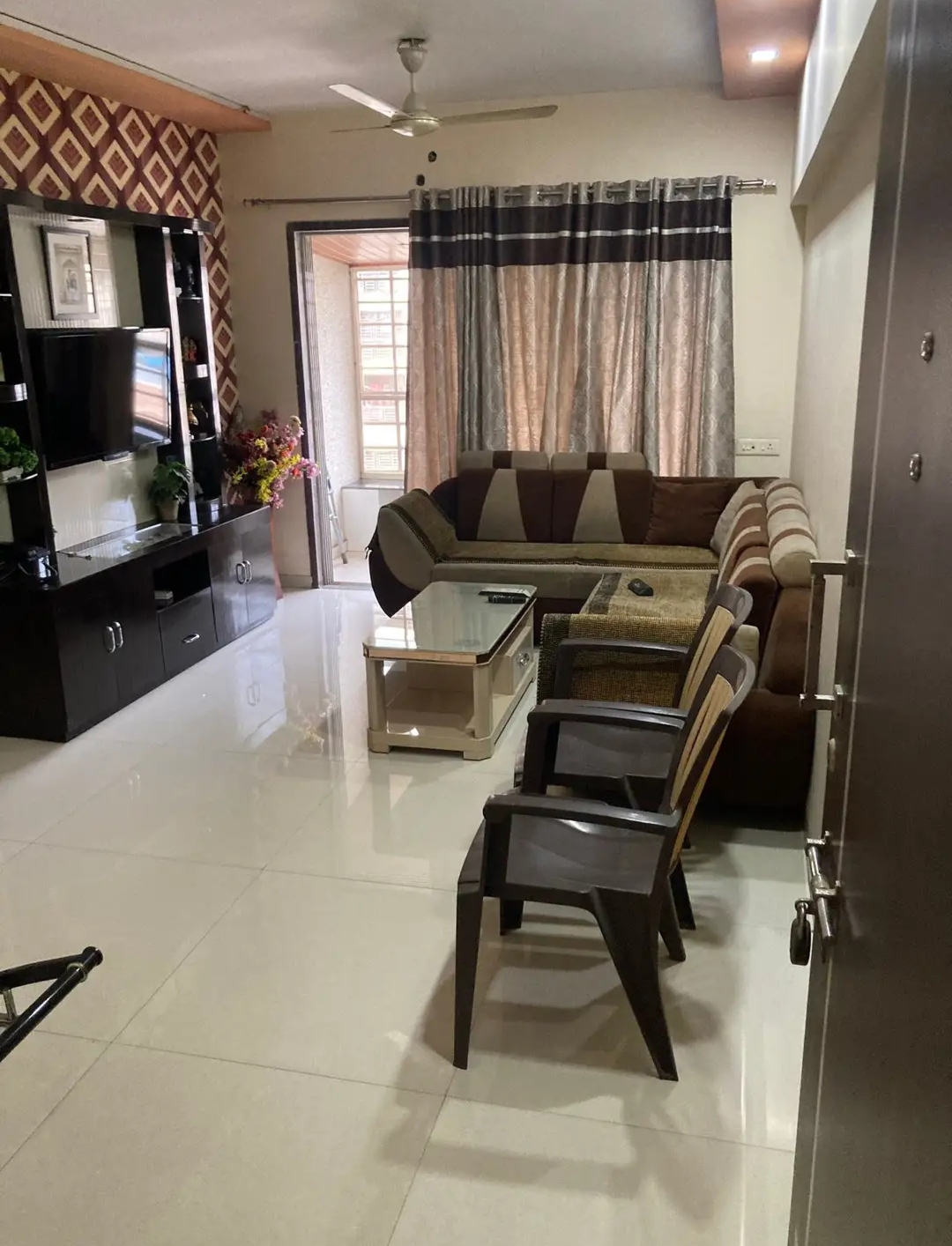 2 BHK + Pooja Room 1150 Sq.Ft. Apartment in Trishul Symphony