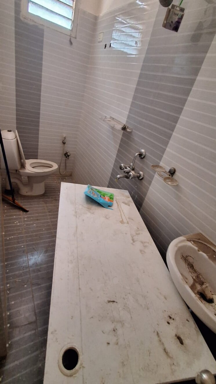 Bathroom, sm-homes-kondapur 3 Bedroom 3000 Sq.Ft. Independent House In Kondapur Hyderabad 8669857