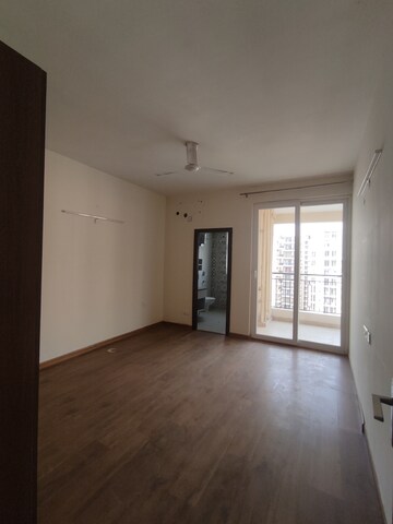 Room in 3 BHK Apartment at Aerocity – for Sale