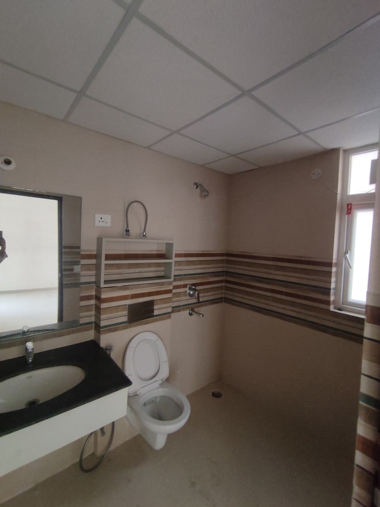 Bathroom, aerocity 3 Bedroom 1785 Sq.Ft. Apartment In Aerocity Mohali 8669887