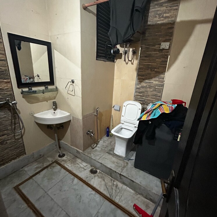 Team Area, kotla mubarakpur 2 Bedroom 800 Sq.Ft. Builder Floor In Kotla Mubarakpur Delhi 8669878