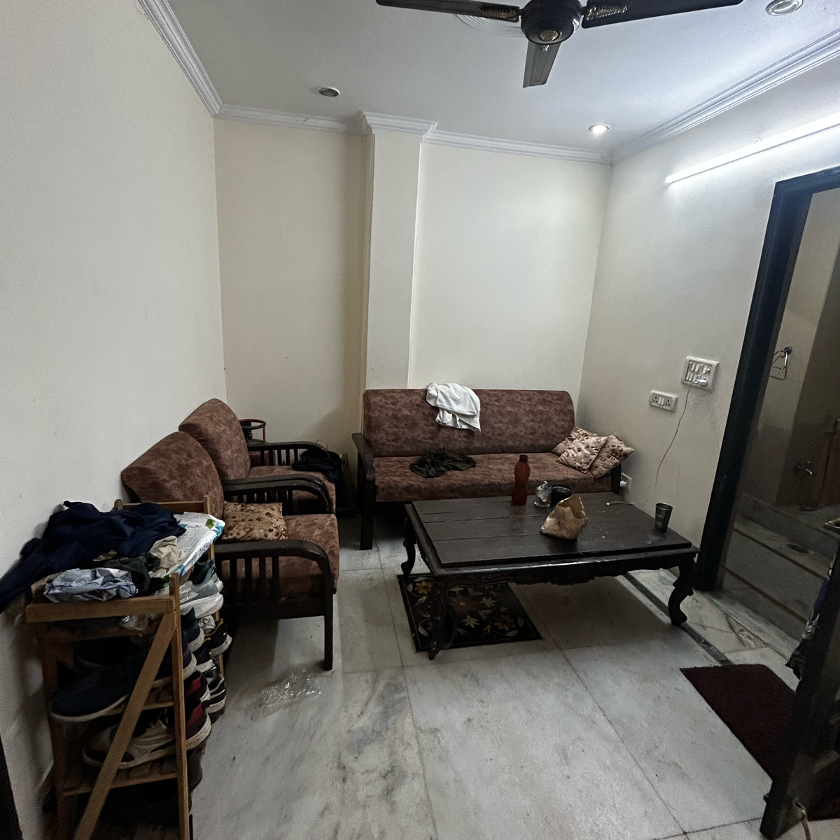 2 BHK + Pooja Room Builder Floor For Rent in Kotla Mubarakpur 