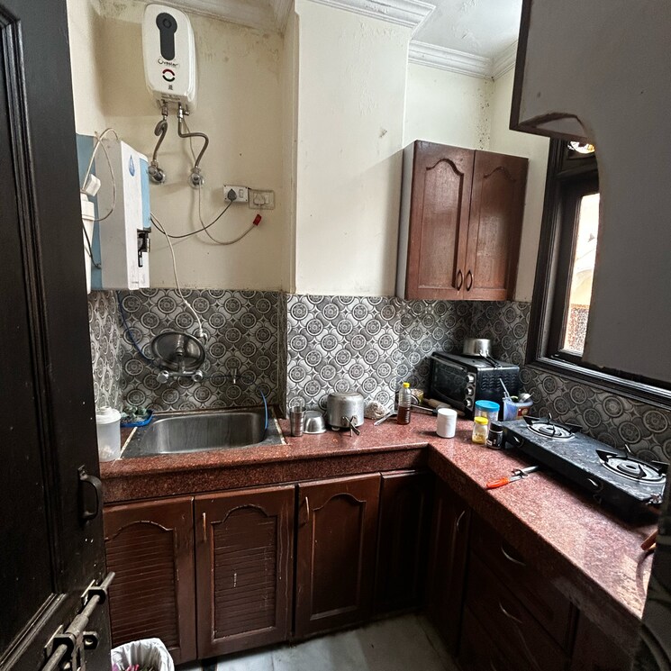 Kitchen, kotla mubarakpur 2 Bedroom 800 Sq.Ft. Builder Floor In Kotla Mubarakpur Delhi 8669878