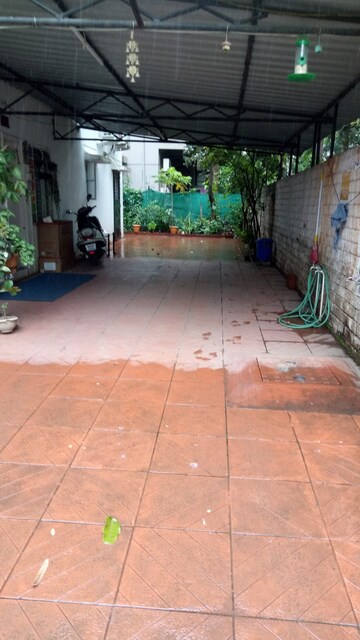Parking in 2.5 BHK Villa at Kumar Mahatma Society, Kothrud – for Rent