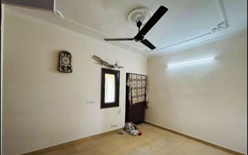 2 BHK Builder Floor For Rent in Sector 45