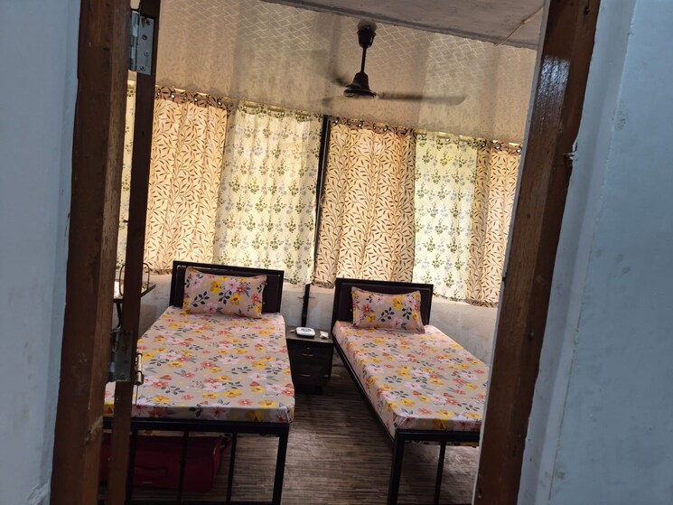 Room, nerul sector 20 Pg For Boys & Girls In Nerul Sector 20 8669975