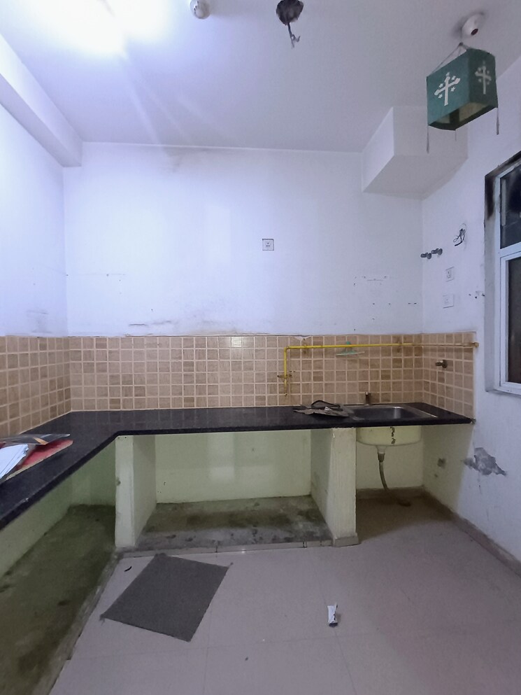 Kitchen, mahagun-mywoods 2 Bedroom 935 Sq.Ft. Apartment In Sector 16c Greater Noida Greater Noida 8670005