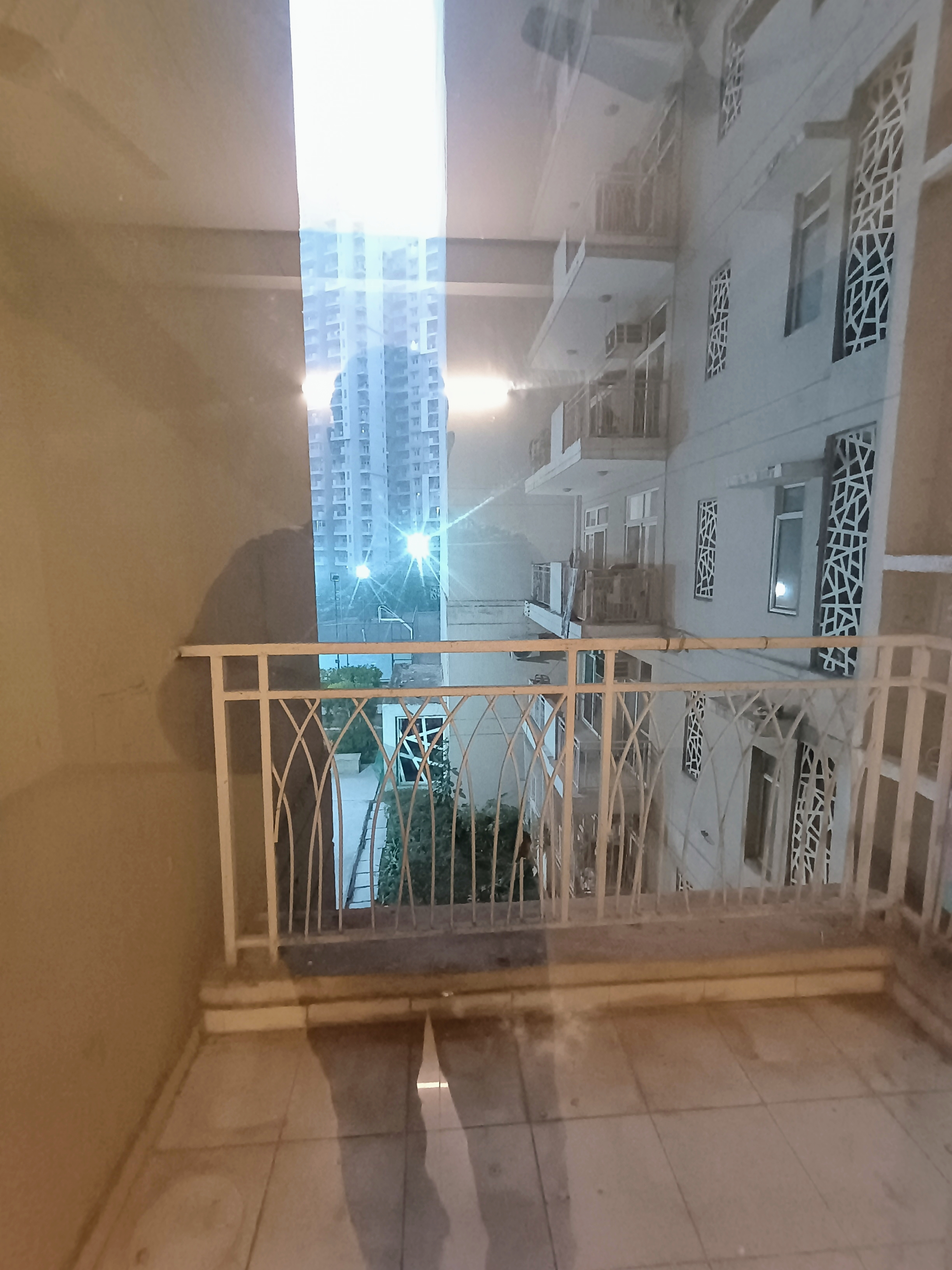 2 BHK 935 Sq.Ft. Apartment in Mahagun Mywoods