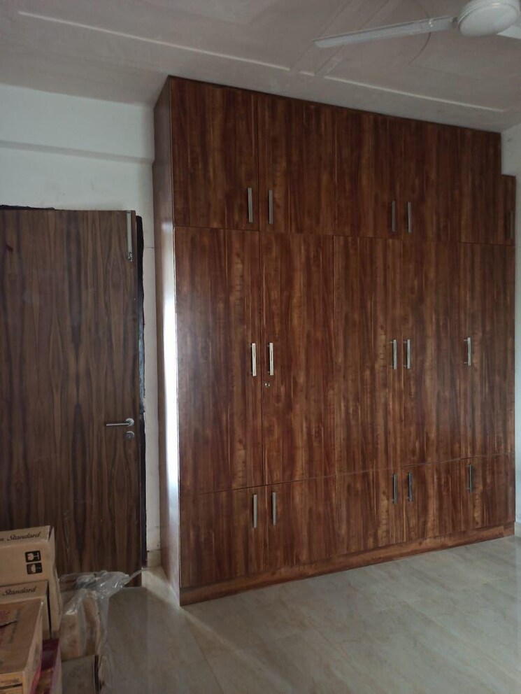 undefined, sector 52 2 Bedroom 180 Sq.Yd. Builder Floor In Sector 52 Gurgaon 8670056