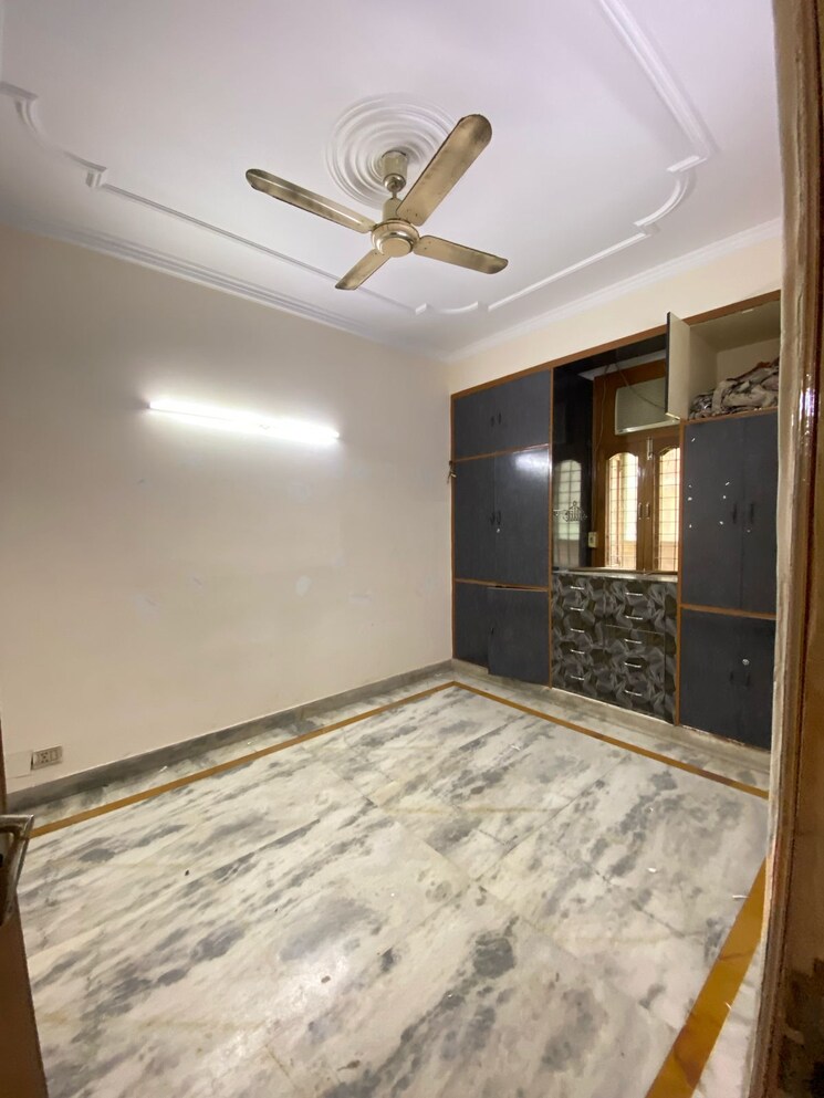 Room, vigyapan-lok-apartments 2 Bedroom 1080 Sq.Ft. Apartment In Mayur Vihar Phase 1 Delhi 8670060